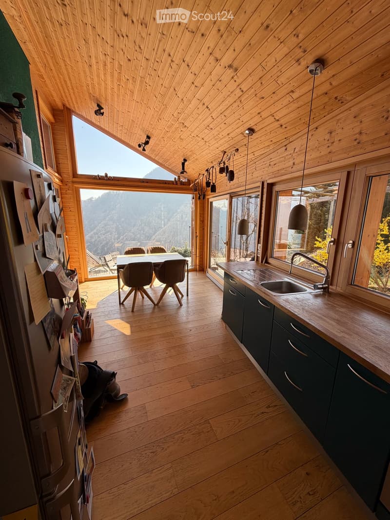 Charmante maison individuelle à louer à Miex, Valais (2)