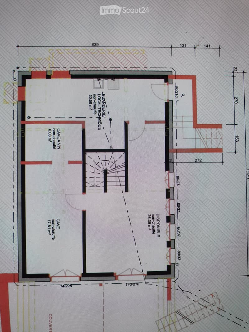 Floor plan showing a layout with labeled areas including 'CAVE A VIN', 'CAVE', 'BUCANDERIE', and 'DISPONIBLE'. Dimensions and measurements are indicated throughout the plan.
