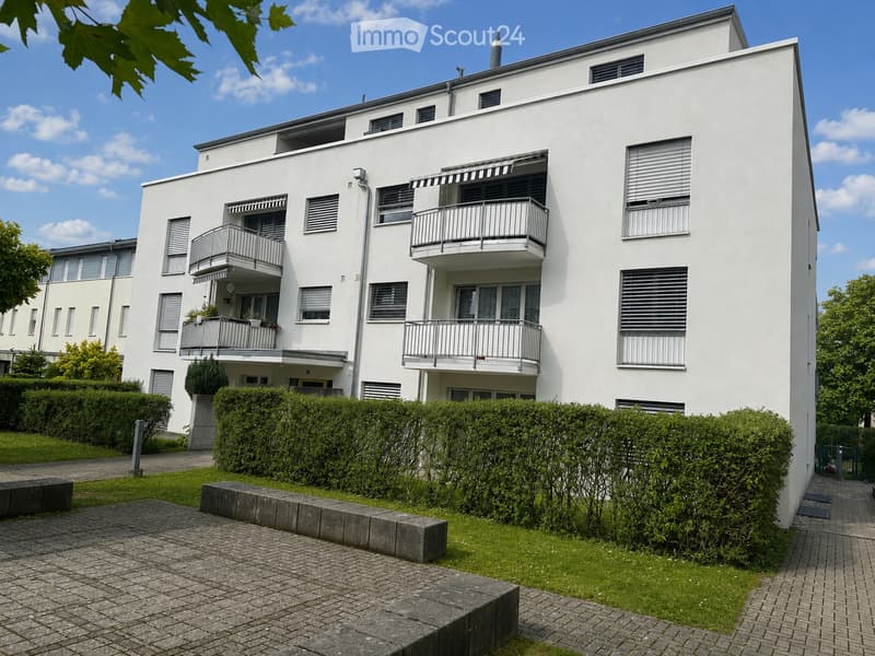 Charmante 3.5-Zimmer-Erdgeschosswohnung mit Gartensitzplatz (2)