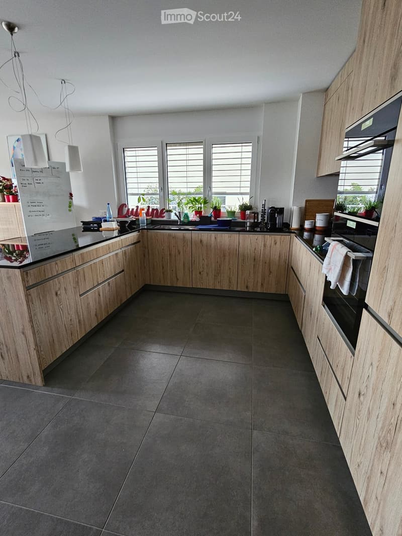 {"type": "Kitchen", "objects": ["sink", "faucet", "oven", "coffee maker", "oven mitts", "cutting board", "fridge", "oven", "oven mitts", "oven", "oven", "oven", "oven", "oven", "oven", "oven", "oven", "oven", "oven", "oven", "oven", "oven", "oven", "oven"