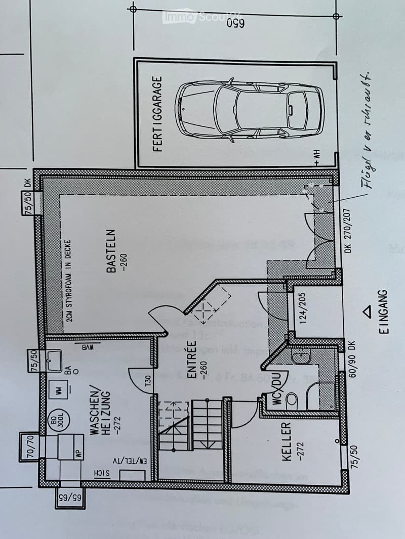 Floor plan showing a basement level with a garage, entrance, washing/heating area, and a cellar.