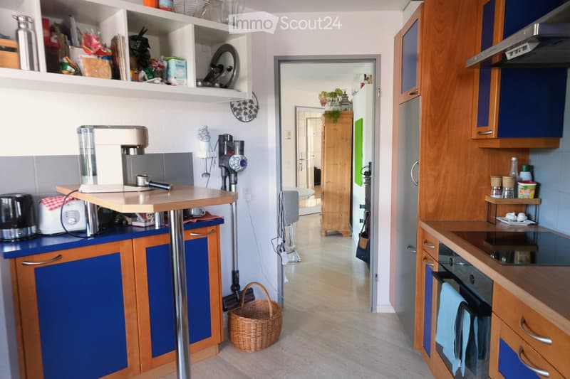 {"type": "Kitchen", "objects": ["coffee maker", "oven", "table", "oven hood", "oven", "oven", "oven", "oven", "oven", "oven", "oven", "oven", "oven", "oven", "oven", "oven", "oven", "oven", "oven", "oven", "oven", "oven", "oven", "oven", "oven", "oven", "