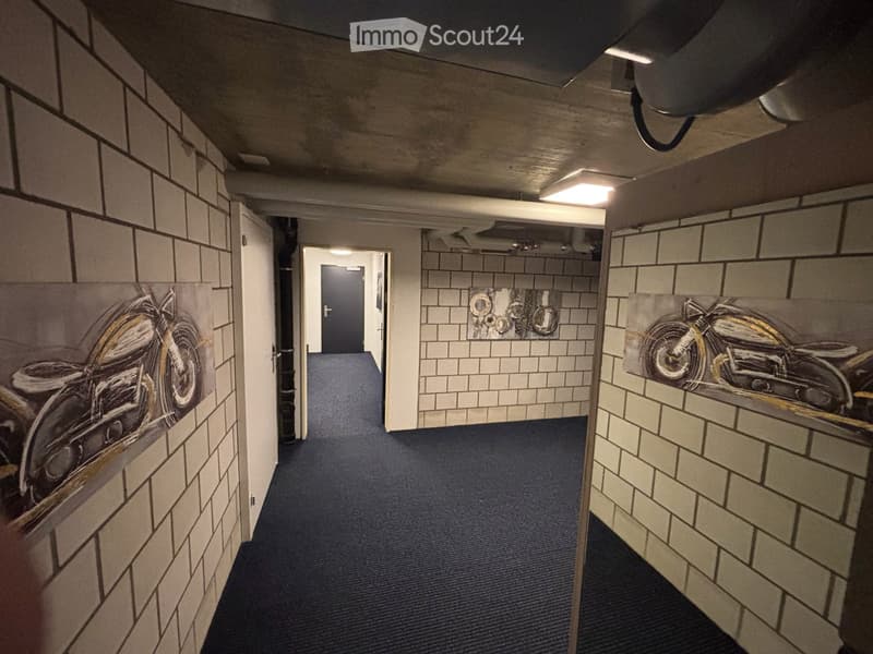 Grosszügige Wohnung mit hohem Qualitätsstandard, grosser Terrasse / Garten mit wunderschöner Sicht (28)