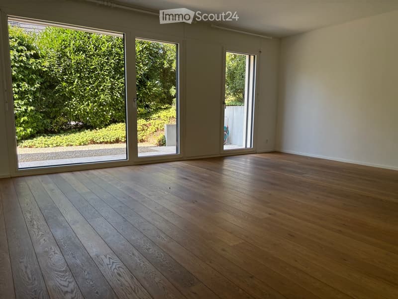 Grosszügige Wohnung mit hohem Qualitätsstandard, grosser Terrasse / Garten mit wunderschöner Sicht (10)
