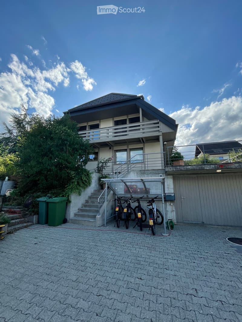 Charmantes 7.5-Zimmer-Einfamilienhaus in Thierachern (12)