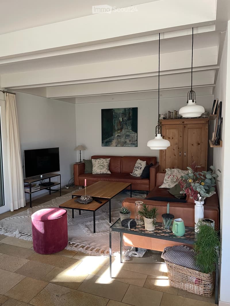Charmantes 7.5-Zimmer-Einfamilienhaus in Thierachern (6)