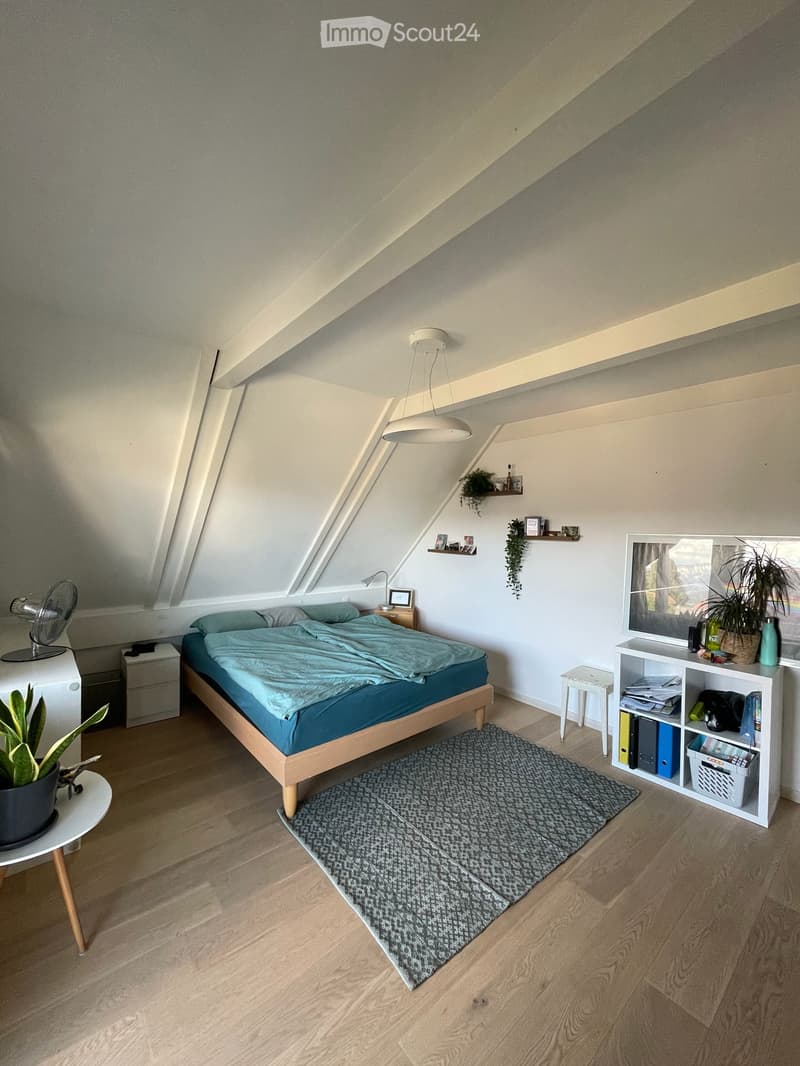 Charmantes 7.5-Zimmer-Einfamilienhaus in Thierachern (11)