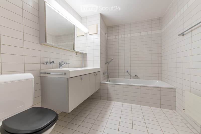 Charmante 2.5-Zimmer-Wohnung mit gemütlicher Veranda und eigener Waschküche (3)