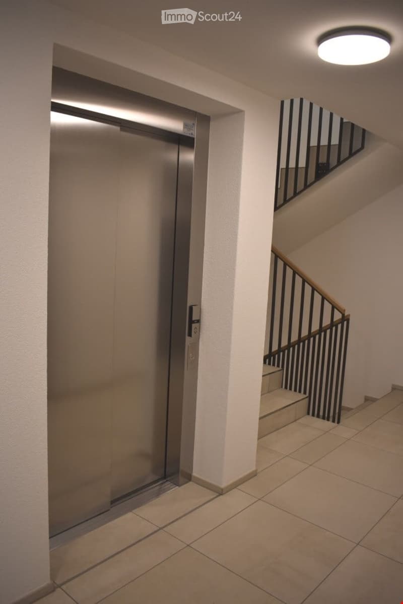 Wunderschöne, top moderne 2,5-Zimmer Wohnung mit Galerie (16)