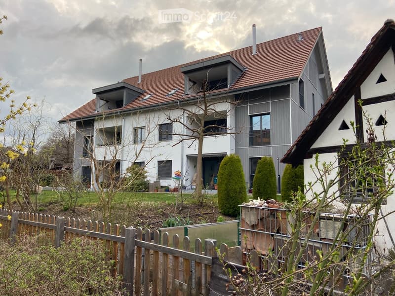 Haus von Ostseite mit altem Ofenhaus
