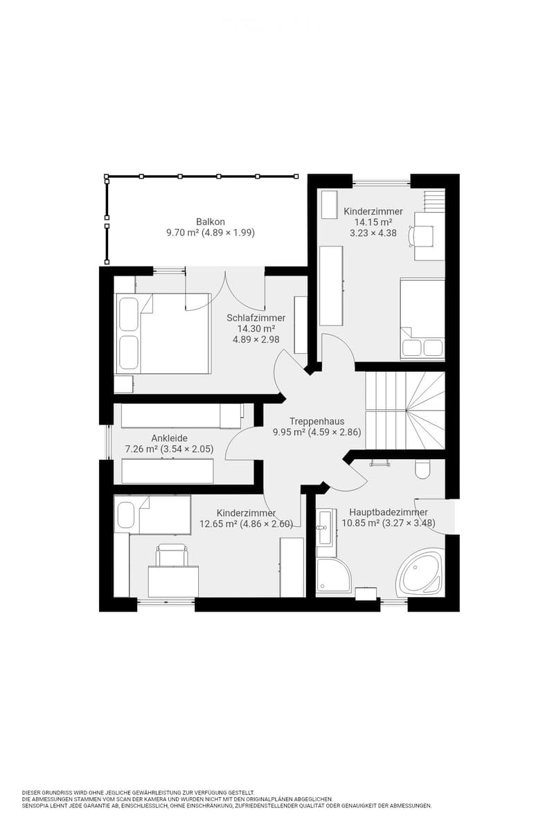 Floor plan showing a layout with a balcony, bedroom, children's room, hallway, dressing room, children's room, and main bathroom.