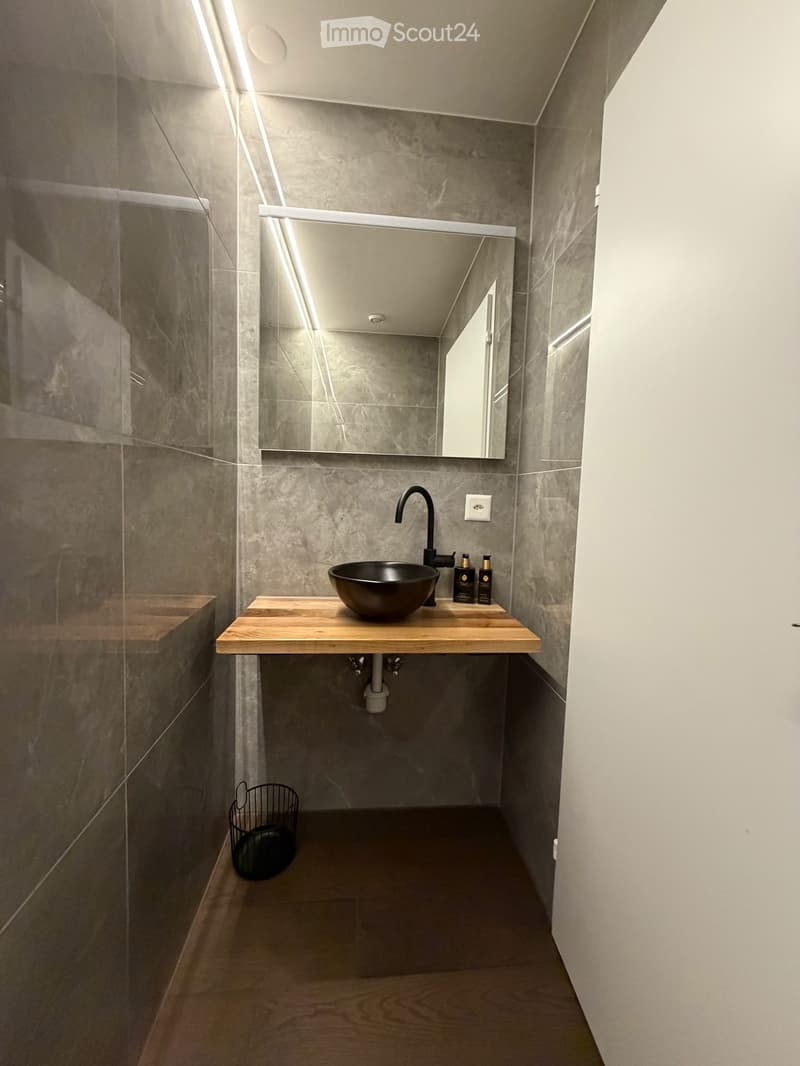 Modern saniertes Einfamilienhaus mit mediterranem Flair – ruhige Lage am Waldrand (9)