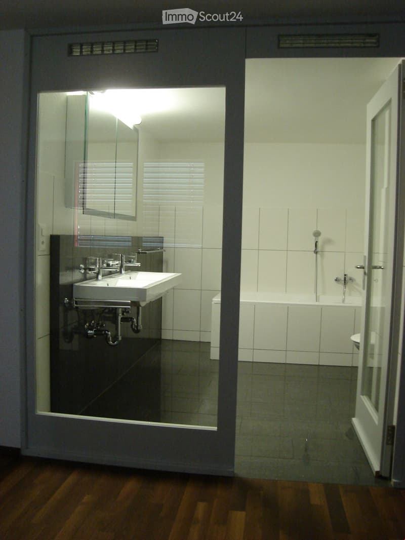 Badezimmer vom Schlafzimmer aus