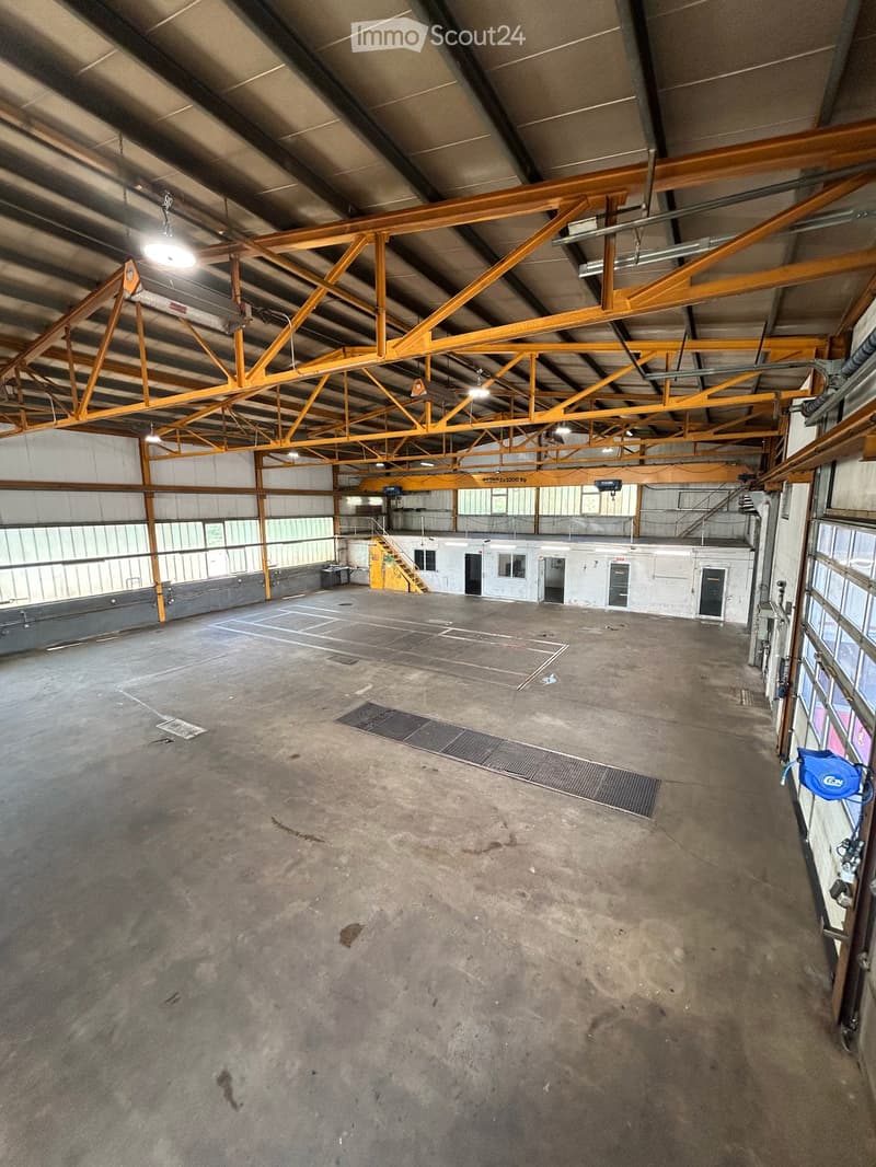 Geräumige Werkstatt / Gewerbehalle in Huttwil zu vermieten (9)