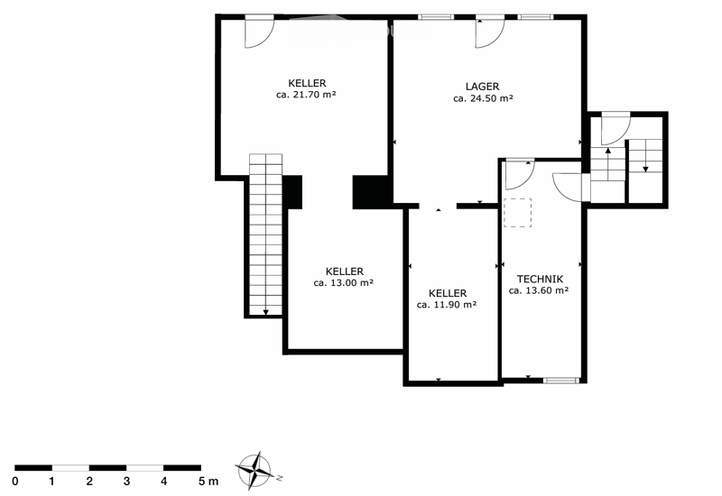 Floor plan showing multiple basement areas labeled as KELLER and TECHNIK, with approximate square meterages indicated.