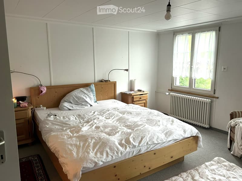 Zentrale, helle 4-Zimmer-Wohnung in Urnäsch – Altbau mit Weitblick (5)