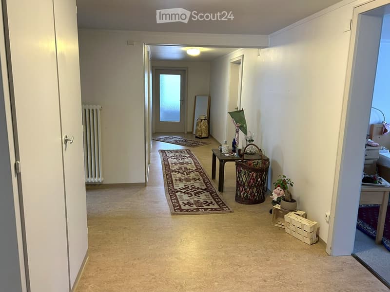Zentrale, helle 4-Zimmer-Wohnung in Urnäsch – Altbau mit Weitblick (7)