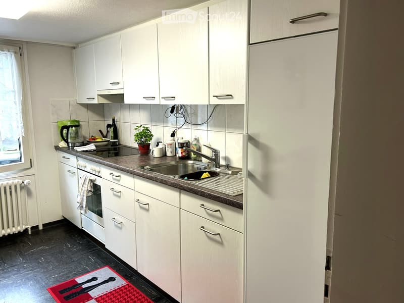 Zentrale, helle 4-Zimmer-Wohnung in Urnäsch – Altbau mit Weitblick (3)