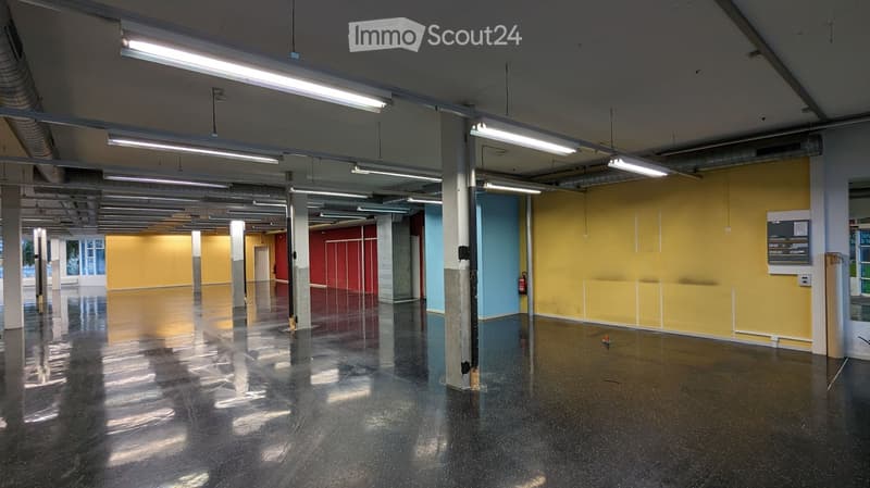 empty space, bright lights, large open area