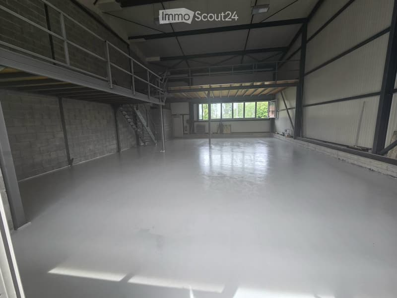 Entrepôt / Local industriel à louer à Vouvry – 220 m² (4)