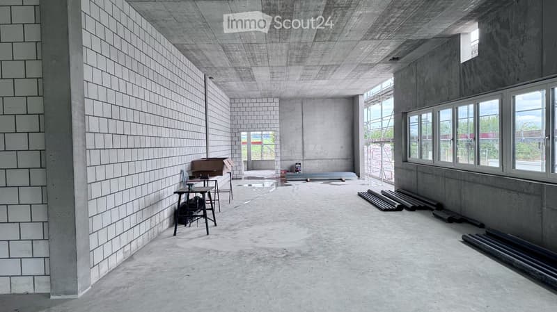 TOP! 300 m² Werkstatt an bester Lage in der Gemeinde Bern (3)