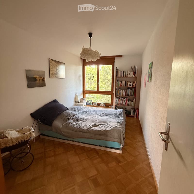 Appartement lumineux de 4.5 pièces avec vue à Lamboing (13)