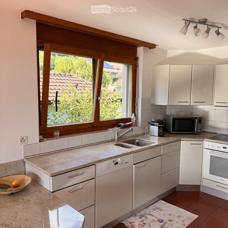 Appartement lumineux de 4.5 pièces avec vue à Lamboing (9)