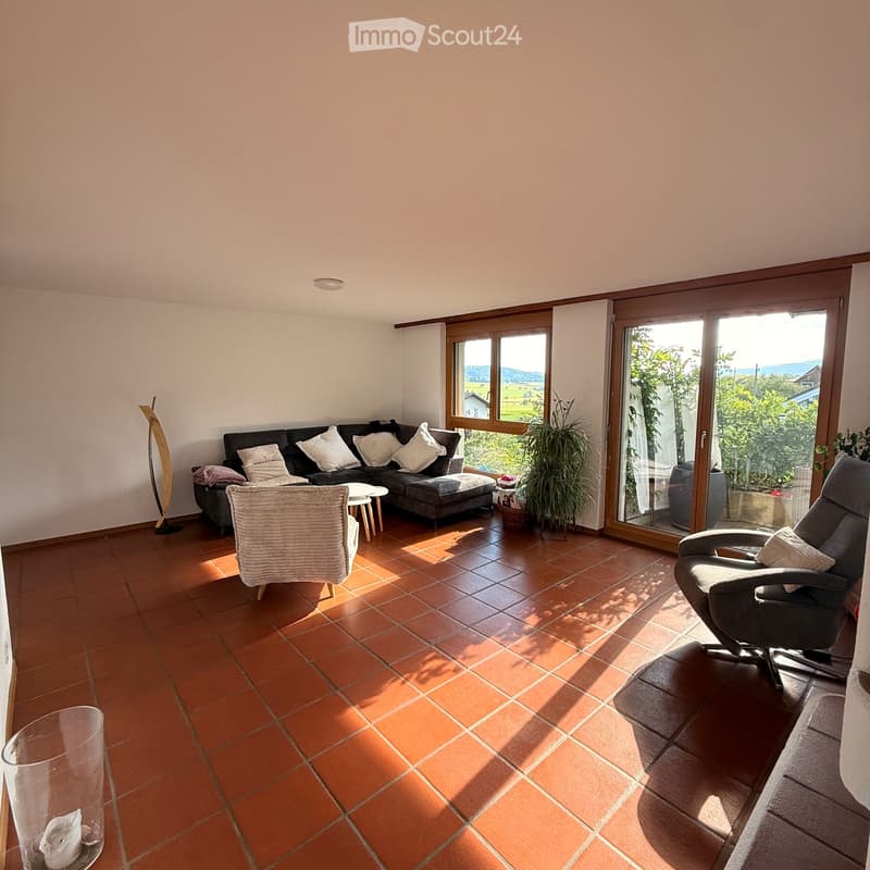 Appartement lumineux de 4.5 pièces avec vue à Lamboing (6)