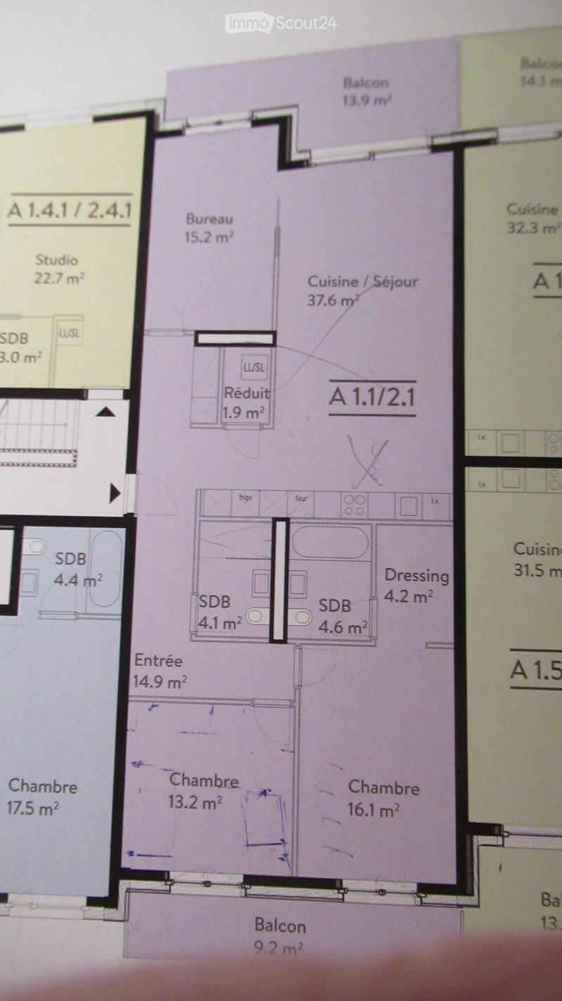 Entrance, living room, kitchen, 3 bedrooms, 2 bathrooms, dressing, balcony