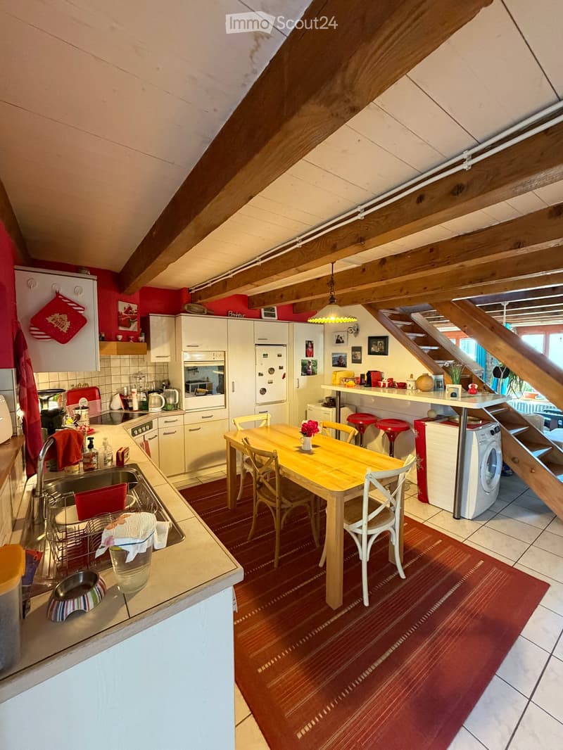 Authentique maison jurassienne de caractère avec grand terrain et verger à Damvant (7)
