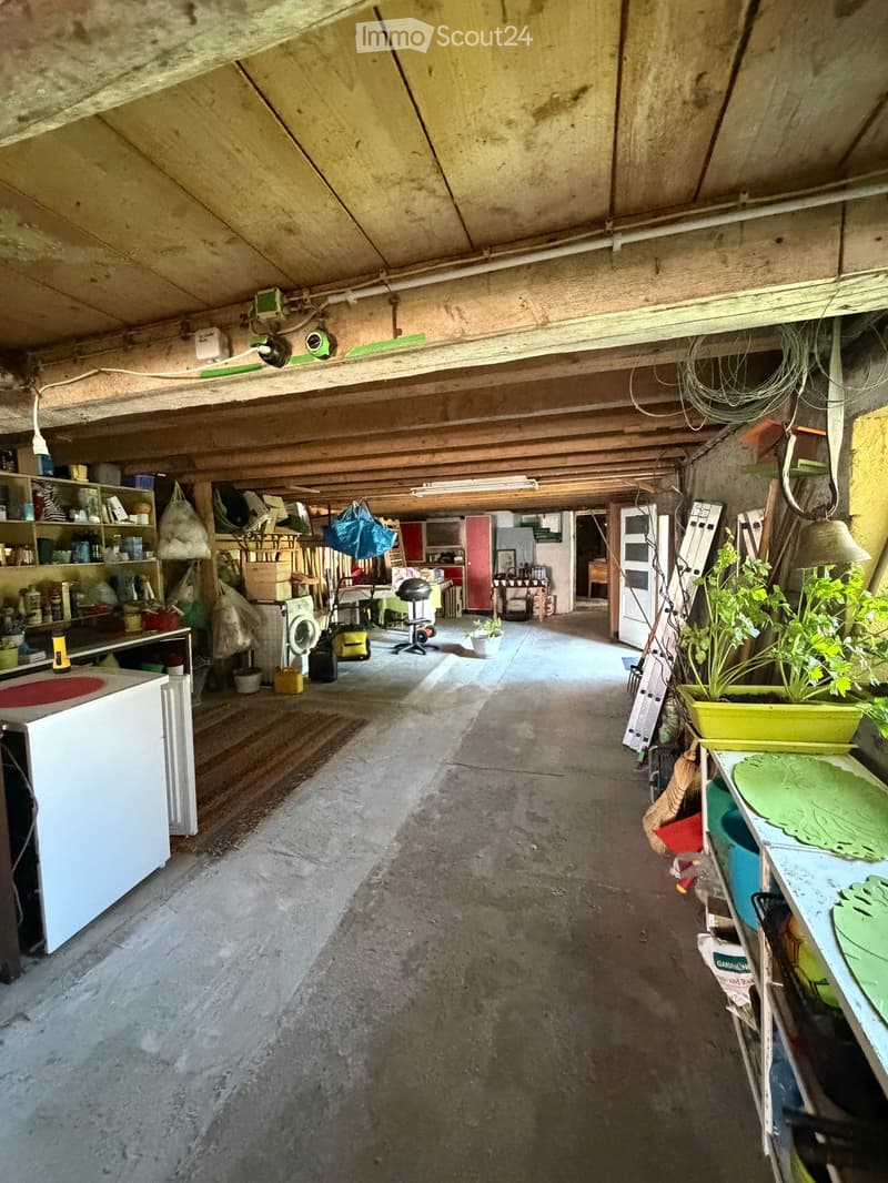 Authentique maison jurassienne de caractère avec grand terrain et verger à Damvant (23)