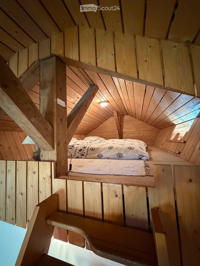 Authentique maison jurassienne de caractère avec grand terrain et verger à Damvant (12)
