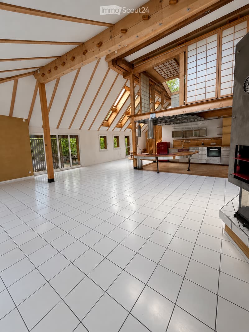 Grosszügige 170m² 3.5 Zimmer-Wohnung mit Loft-Charakter, Galerie & Garten in Münchenbuchsee (4)