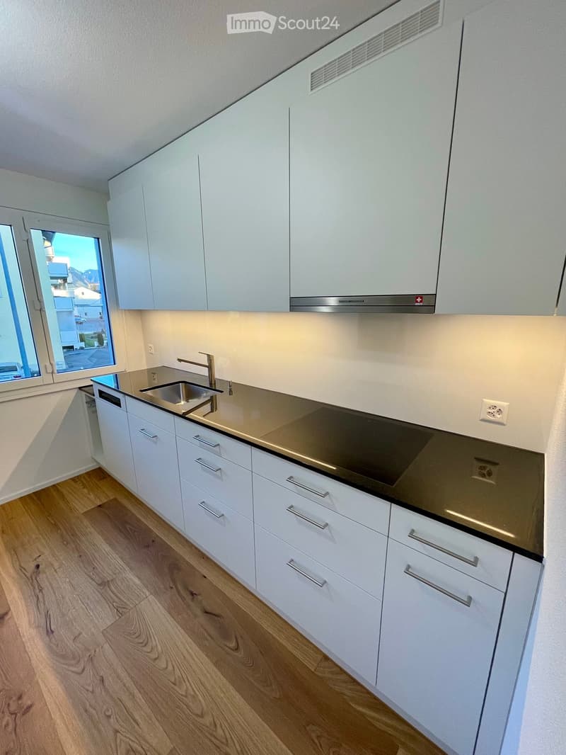 Neu renovierte 6.5-Zimmer Wohnung in Ennetbürgen NW inkl. Garage (4)