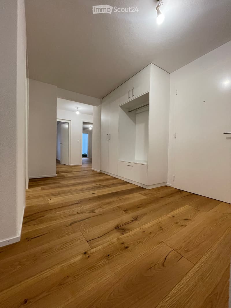 Neu renovierte 6.5-Zimmer Wohnung in Ennetbürgen NW inkl. Garage (3)