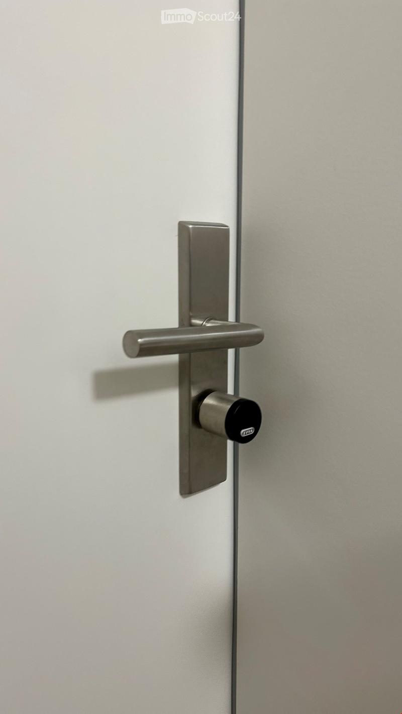 KERNSANIENIERTE UND HOCHWERTIGE 3½-ZI.-WOHNUNG (10)