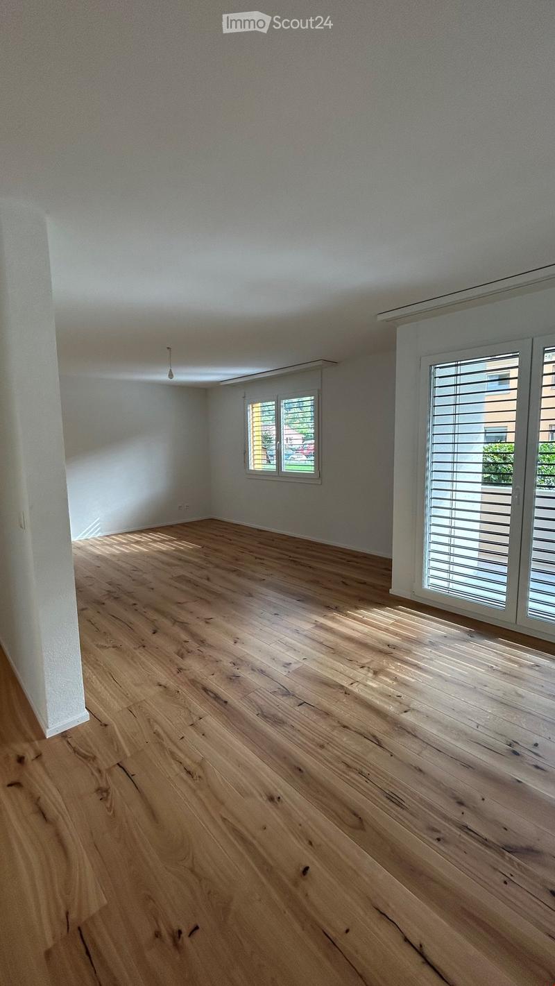KERNSANIENIERTE UND HOCHWERTIGE 3½-ZI.-WOHNUNG (5)