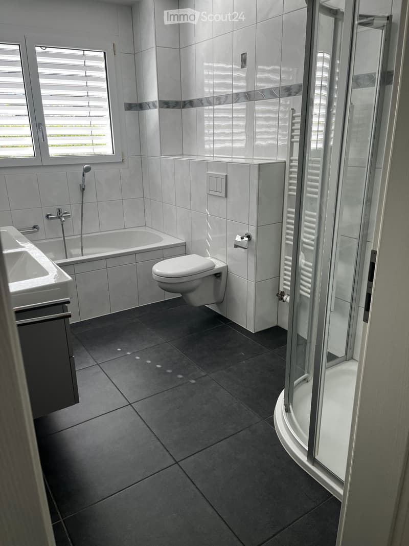 Badezimmer 1 Dusche/Badewanne