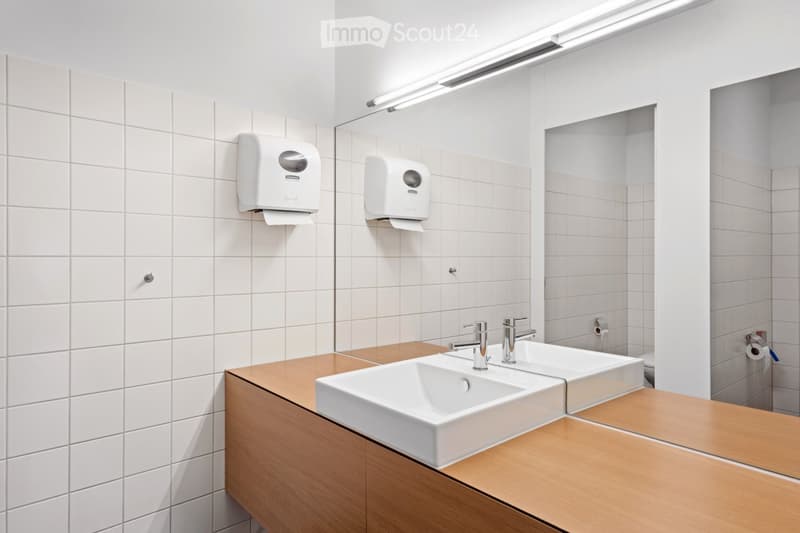 Repräsentative Büro- Praxisräume, St. Leonhardspark (21)