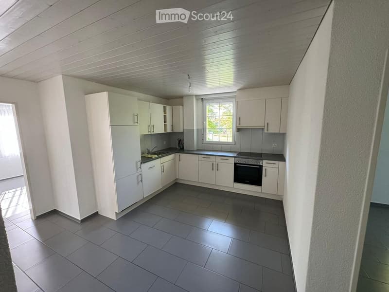 Helle 4,5-Zimmer-Wohnung in zentraler Lage zu vermieten (6)