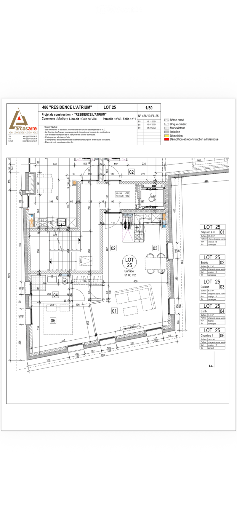 Floor plan of "Residence L'Atrium" showing layout of rooms including entrance, living area, kitchen, bedroom, and bathroom with dimensions and material specifications.