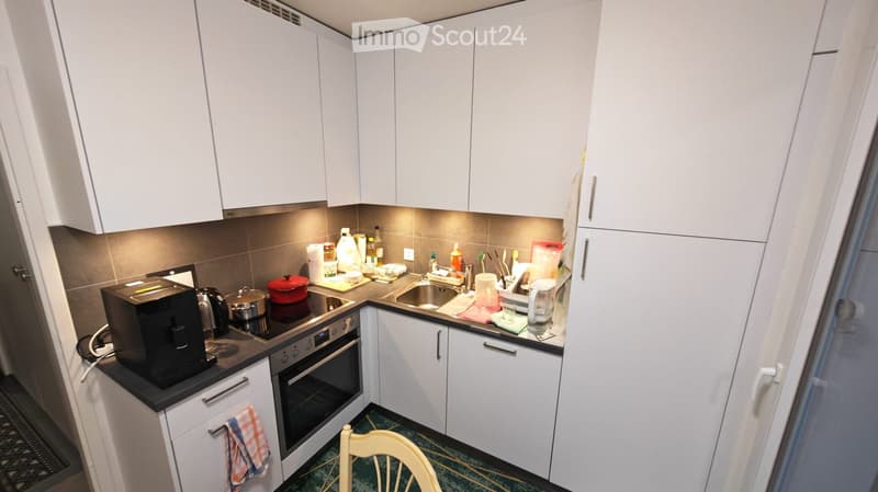 {"type": "Kitchen", "objects": ["coffee maker", "oven", "sink", "faucet", "blender", "oven mitt", "oven", "oven", "oven", "oven", "oven", "oven", "oven", "oven", "oven", "oven", "oven", "oven", "oven", "oven", "oven", "oven", "oven", "oven", "oven", "oven