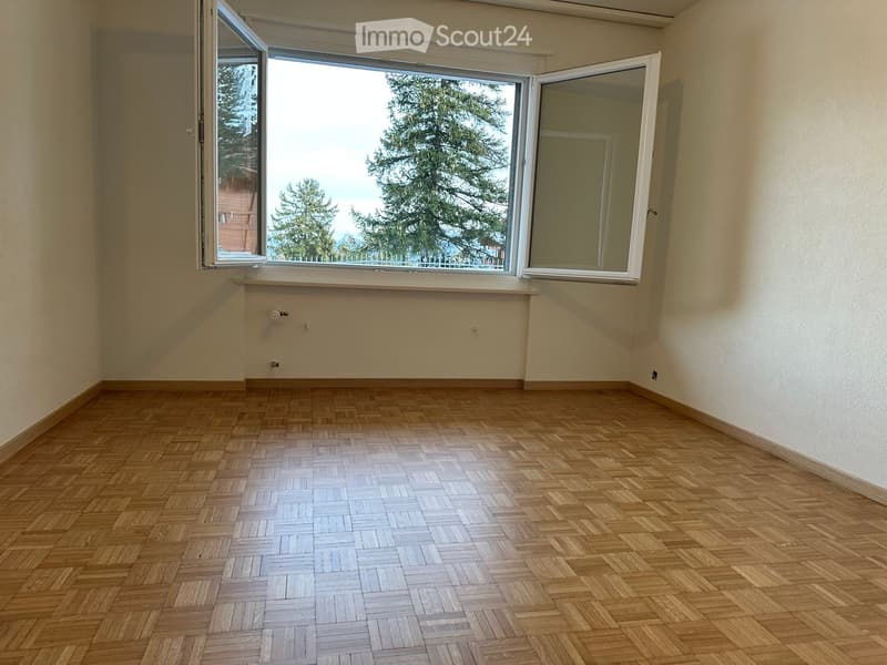 Magnifique appartement à louer à l'année, entièrement rénové, au centre de la station de Montana. (10)