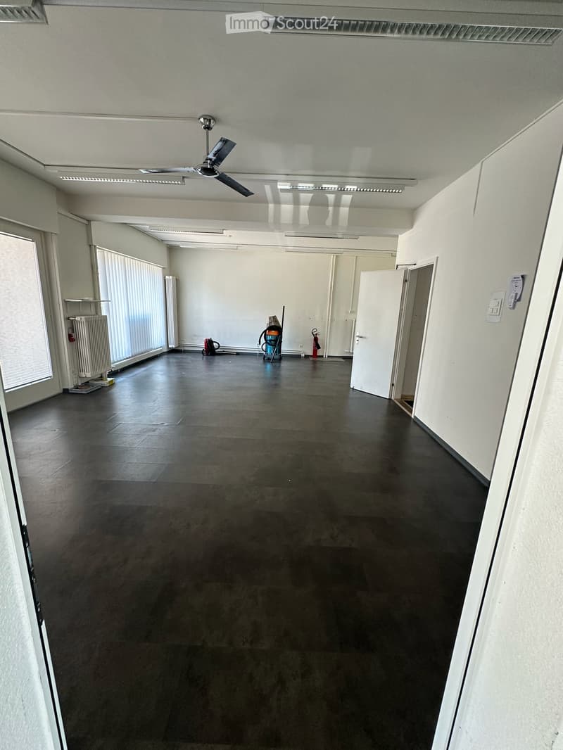 Ladenlokal und Werkstatt in Wettingen (3)
