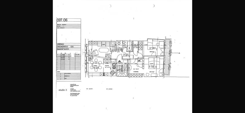 Floor plan of a ground floor renovation, showing rooms labeled as kitchen, living room, bedroom, and entrance.