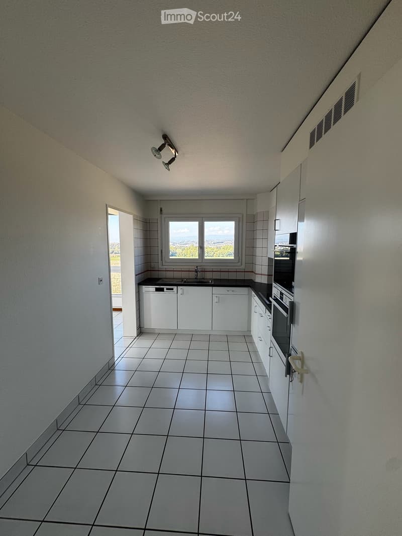 Lumineux appartement de 5.5 pièces avec vue imprenable à Ecublens (VD) (4)