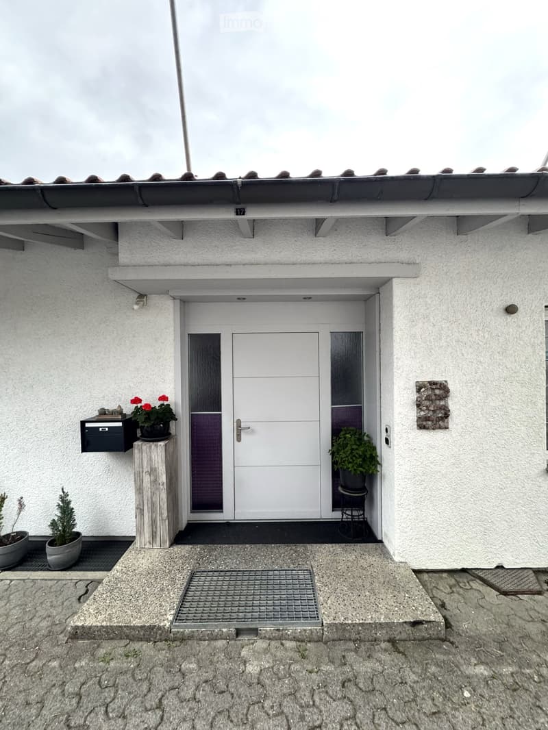 Modernes 100m² EFH mit idyllischer Terrasse & Platz ohne Ende! (11)