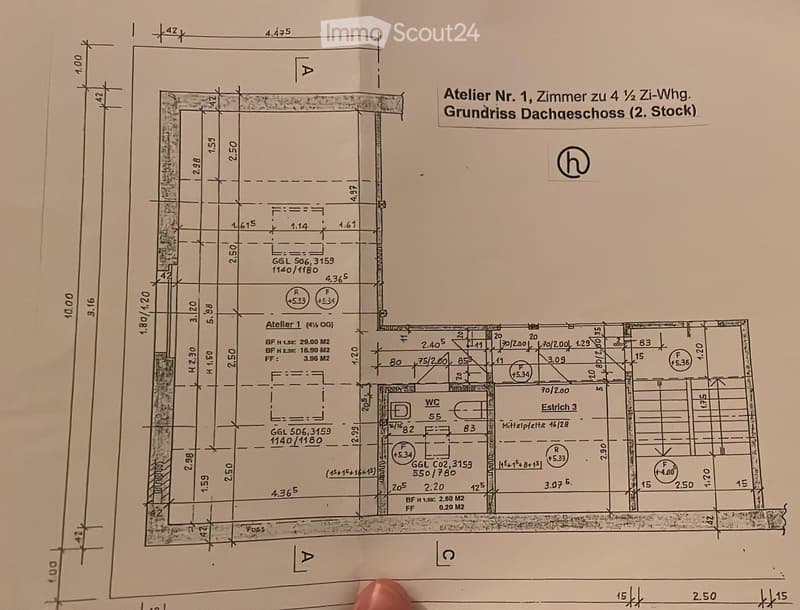 Floor plan of an attic level showing an atelier, living space, and bathroom. Includes dimensions and room labels.