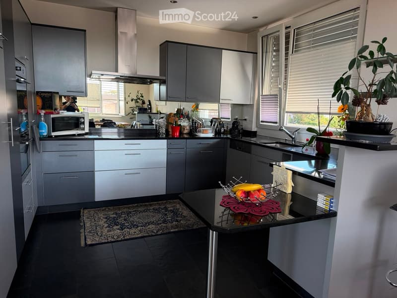 {"type": "Kitchen", "objects": ["refrigerator", "oven", "microwave", "dishwasher", "sink", "faucet", "countertop", "cabinet", "bowl", "faucet", "faucet", "faucet", "faucet", "faucet", "faucet", "faucet", "faucet", "faucet", "faucet", "faucet", "faucet", "