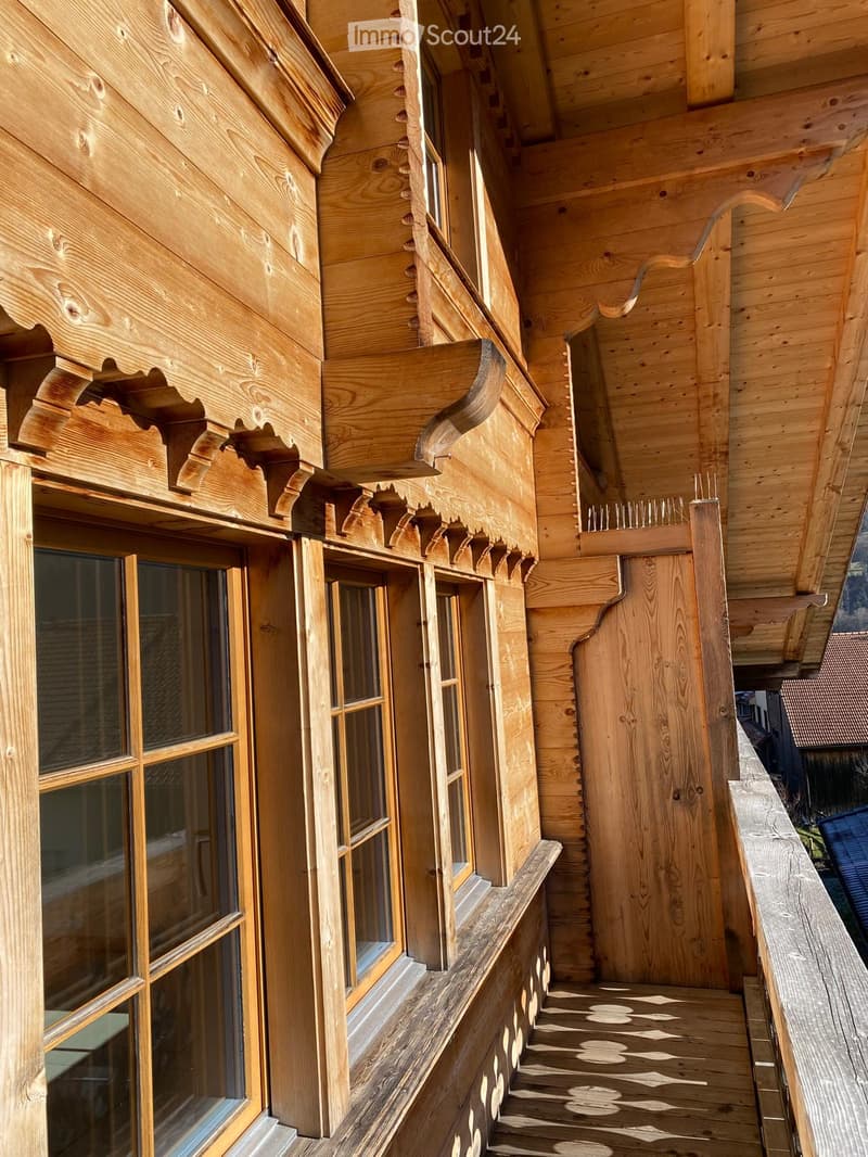 5 1/2 Zimmer-Dachwohnung in Wilderswil (1)